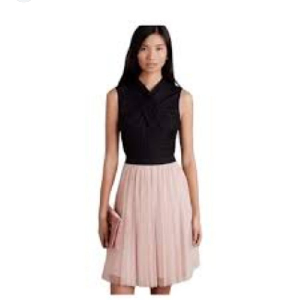 Very pretty HD in Paris dress, Size XS petite